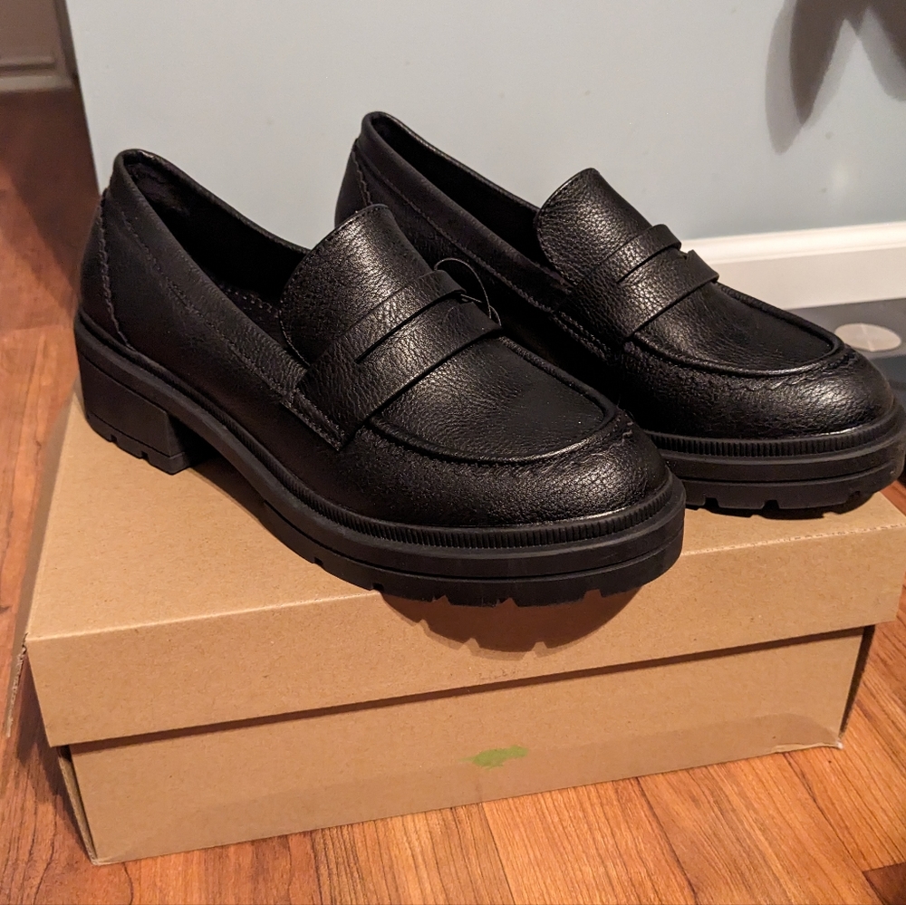 Rocket dog loafers
